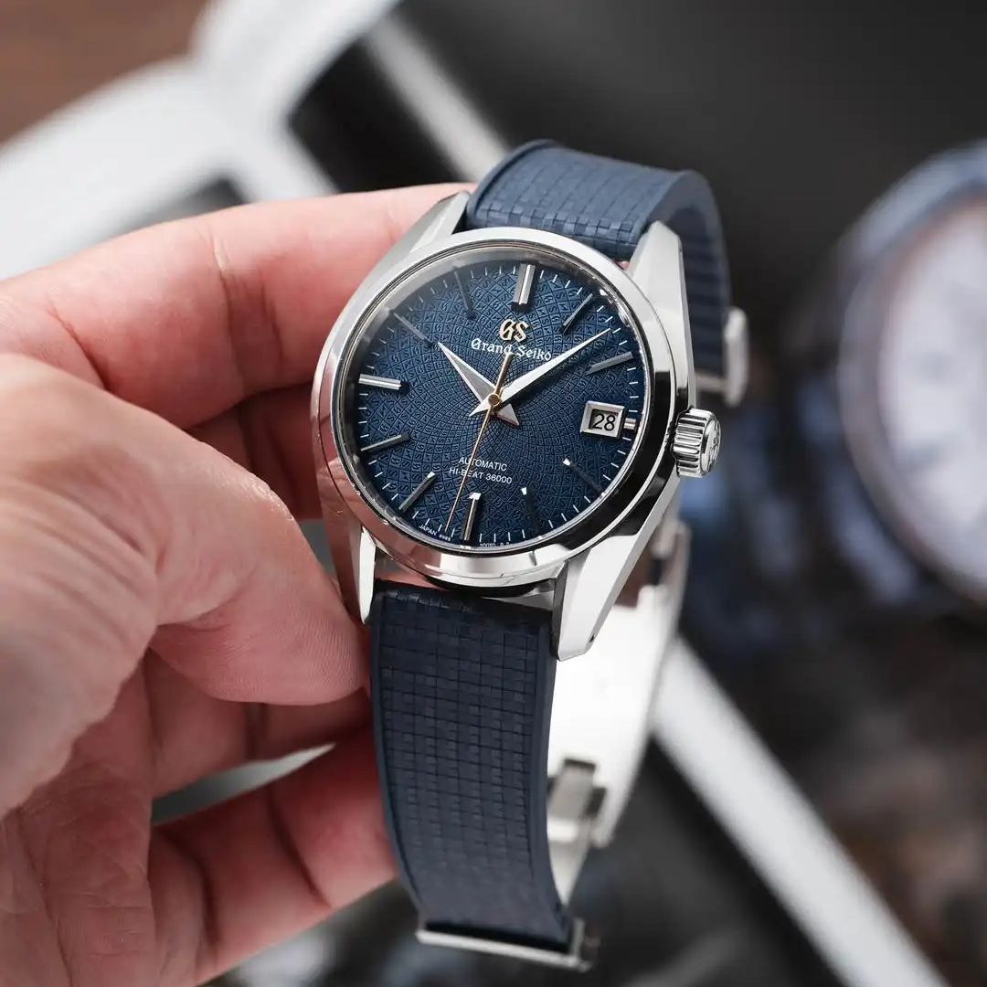 Для Grand Seiko Omega SpeedMas – обзор и цена Cartier Watch Ballon Bleu
